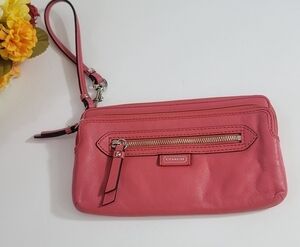 COACH LEGACY CORAL WRISTLET LEATHER